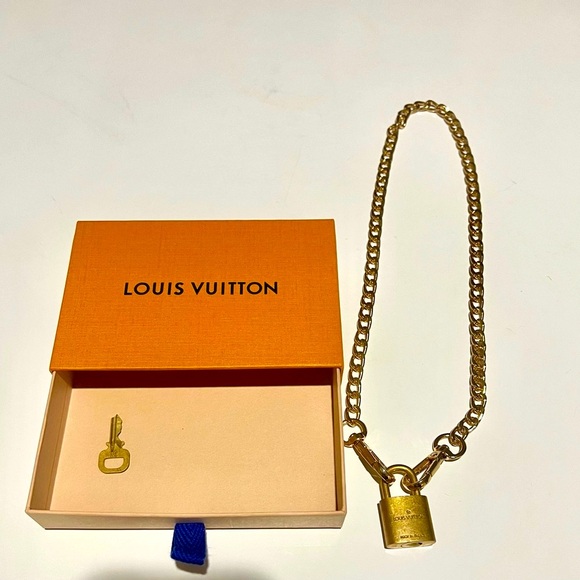 Authentic LV Gold Lock/Key #313, Authentic LV Box & Unbranded Chain 💛🧡 - Picture 5 of 10